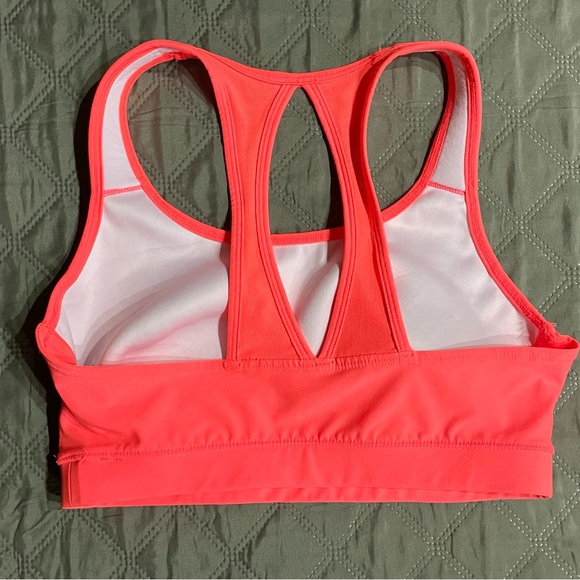 UNDER ARMOUR Womens' HEATGEAR ScoopTank with matching Sports Bra, EUC, sz Small - Picture 13 of 15